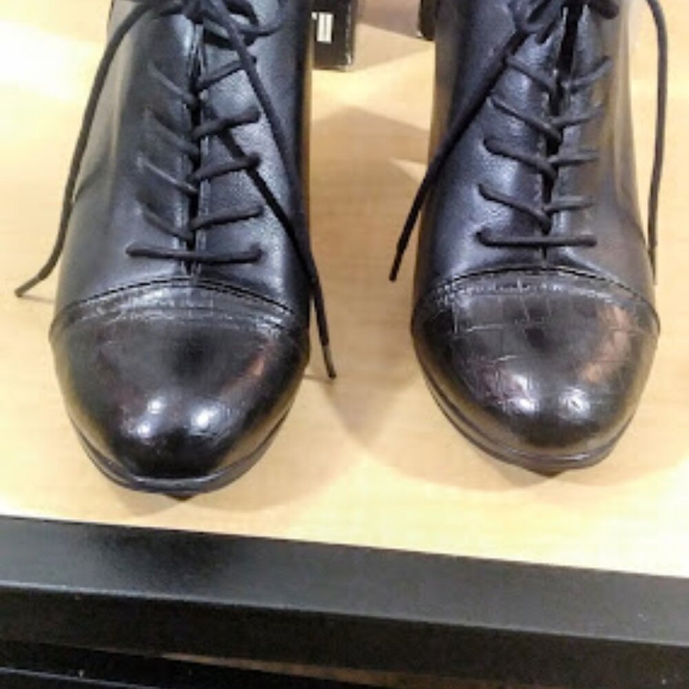 Rialto Black Bootie Shoe Laced Boot Faux leather womens size 7.5 M - Picture 7 of 12